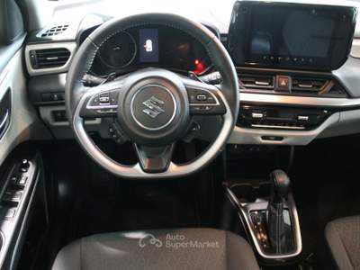 Suzuki Swift 1.2 Hybrid Top CVT 2WD Bianco usata Cuneo