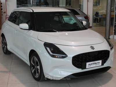 Suzuki Swift 1.2 Hybrid Top CVT 2WD Bianco usata Cuneo