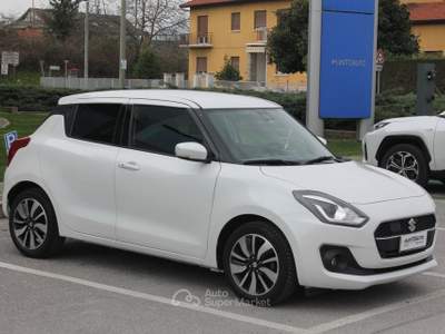 Suzuki Swift 1.2 Hybrid Top 2WD Bianco usata Cuneo