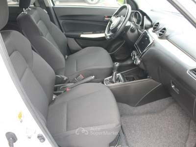 Suzuki Swift 1.2 Hybrid Top 2WD Bianco usata Cuneo