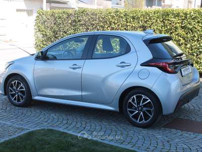 Toyota Yaris Hybrid Trend MY22 Argento usata Cuneo