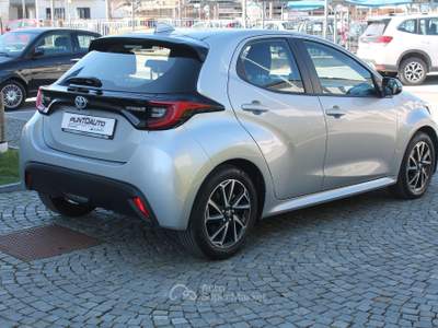 Toyota Yaris Hybrid Trend MY22 Argento usata Cuneo