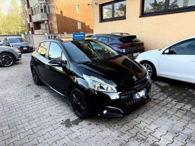 Peugeot 208 1° serie PureTech 82 5 porte Active Nero usata Sesto San Giovanni