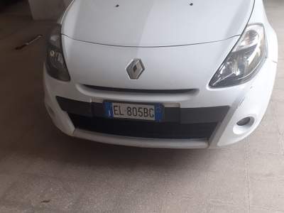 Renault Clio tenuta sempre garage usata Palo del Colle