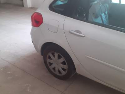 Renault Clio tenuta sempre garage usata Palo del Colle