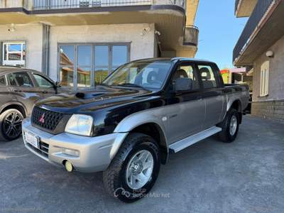 Mitsubishi L200 L200 2.5 TDI 4WD DC Pup. GLS Air Nero usata SANTA MARIA NUOVA
