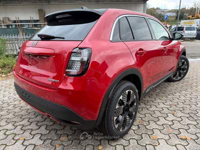 Fiat 600 Hybrid 100 CV DCT MHEV La Prima Rosso usata Mercato Saraceno