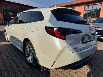 Suzuki Swace 1.8 Full Hybrid E-CVT 2WD Cool Bianco usata Milano