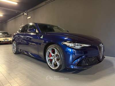 Alfa Romeo Giulia V6 Bi-Turbo AT8 Quadrifoglio Blu/Azzurro usata Bruino