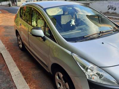 Peugeot 3008 Peugeot 3008  tenuta bene  non fumatori Argento usata Roma