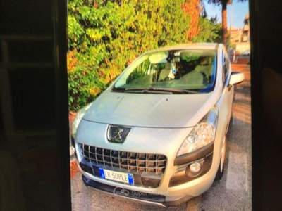 Peugeot 3008 Peugeot 3008  tenuta bene  non fumatori Argento usata Roma