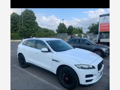 Jaguar F-Pace Non fumatore usata Cascina