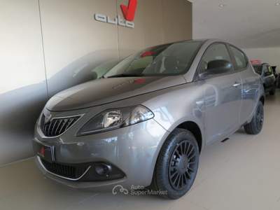 Lancia Ypsilon 1.0 FireFly 5 porte S&S Hybrid Silver Grigio usata Preganziol