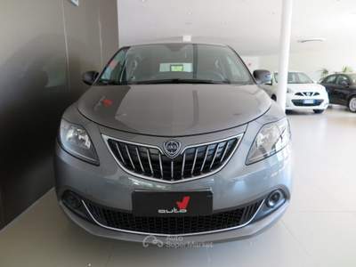 Lancia Ypsilon 1.0 FireFly 5 porte S&S Hybrid Silver Grigio usata Preganziol