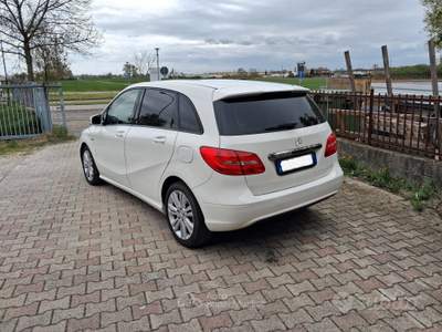 Mercedes-Benz Classe B B 180 BlueEFFICIENCY Premium usata FERRARA