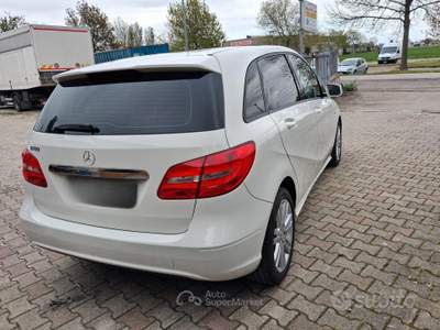 Mercedes-Benz Classe B B 180 BlueEFFICIENCY Premium usata FERRARA