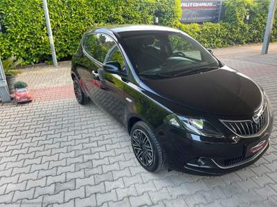Lancia Ypsilon Ypsilon 1.0 FireFly 5p.S&S Hyb. Eco Gold Grigio usata Taranto