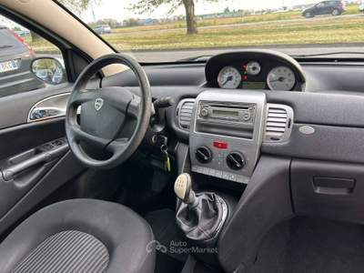 Lancia Ypsilon II 2009 1.2 8v Argento *PER NEOPATENTATO* Bianco usata Inzago