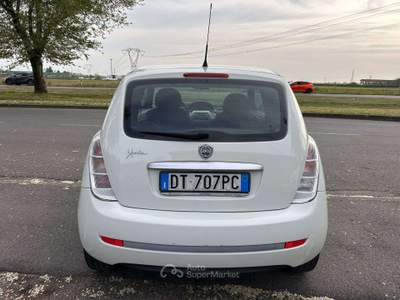 Lancia Ypsilon II 2009 1.2 8v Argento *PER NEOPATENTATO* Bianco usata Inzago