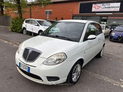 Lancia Ypsilon II 2009 1.2 8v Argento *PER NEOPATENTATO* Bianco usata Inzago