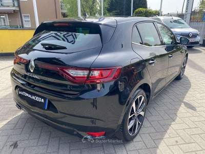 Renault Mégane Megane IV 2016 1.5 blue dci Intens 115cv edc my19 Nero usata Arcore
