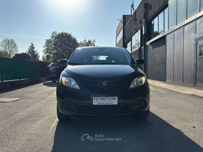 Lancia Ypsilon 1.0 FireFly 70cv S&S Hybrid SILVER Nero usata Rovigo