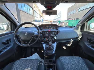 Lancia Ypsilon 1.0 FireFly 70cv S&S Hybrid SILVER Nero usata Rovigo