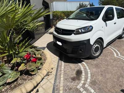 Opel Vivaro  Bianco usata ANGRI