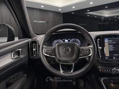 Volvo XC40 XC40 1.5 t2 Core Autocarro (N1) Argento usata Milano