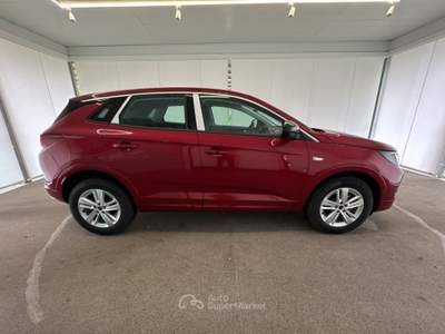 Opel Grandland X 1.5 Diesel 130cv Edition AT8 Rosso usata Napoli