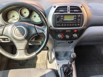 Toyota RAV4 2.0 Tdi D-4D 5p Sol + Gancio Argento usata SAN MARTINO SICCOMARIO