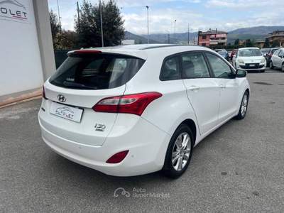 Hyundai i30 I30 wagon 1.6 crdi Comfort 110cv Bianco usata Agliana