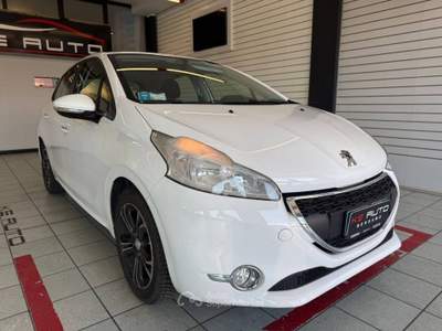 Peugeot 208 1.2 vti 12v Allure 5p usata Mozzo