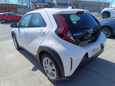 Toyota Aygo Toyota AygoX 5porte Active 1.0 VVT-i 72cv Bianco usata Villanova d'Asti