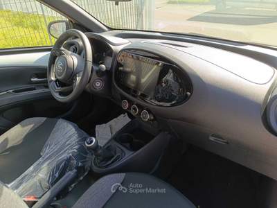 Toyota Aygo Toyota AygoX 5porte Active 1.0 VVT-i 72cv Bianco usata Villanova d'Asti