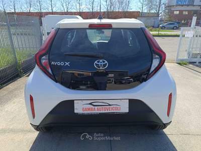 Toyota Aygo Toyota AygoX 5porte Active 1.0 VVT-i 72cv Bianco usata Villanova d'Asti
