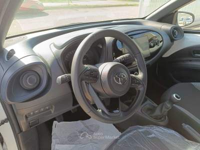 Toyota Aygo Toyota AygoX 5porte Active 1.0 VVT-i 72cv Bianco usata Villanova d'Asti