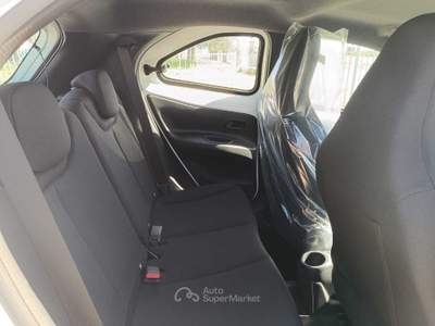 Toyota Aygo Toyota AygoX 5porte Active 1.0 VVT-i 72cv Bianco usata Villanova d'Asti
