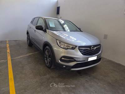 Opel Grandland in ottimo stato usata Cento