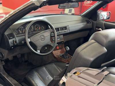 Mercedes-Benz SL 300 usata Roma