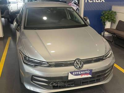 Volkswagen Golf Golf VIII  2.0 tdi Life 115cv Nero usata Bologna