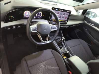 Volkswagen Golf Golf VIII  2.0 tdi Life 115cv Nero usata Bologna