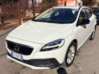 Volvo V40 Cross Country Perfetta Bianco usata Nocera Terinese