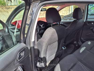 Peugeot 208 Cambio automatico Grigio usata Pontecagnano Faiano