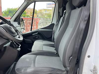 Nissan Interstar Nissan interstar 2.3 diesel usata Caulonia