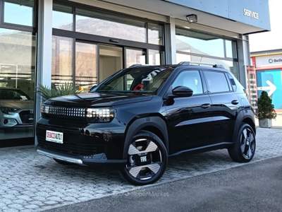 Fiat Grande Panda 1.2 Hybrid 110 CV La Prima OK NEOPATENTATI Nero usata Feltre