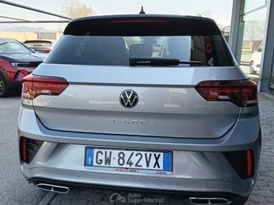 Volkswagen T-Roc 2.0 TDI SCR 150 CV DSG R-Line Argento usata Feltre