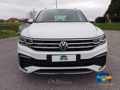 Volkswagen Tiguan 1.5 tsi R-Line 150cv PROMMO Bianco usata ferrara