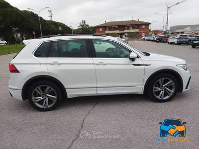 Volkswagen Tiguan 1.5 tsi R-Line 150cv PROMMO Bianco usata ferrara