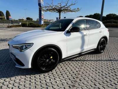 Alfa Romeo Stelvio 2,2 Turbodiesel 160cv RWD AT8 Super  Bianco usata Desenzano del Garda